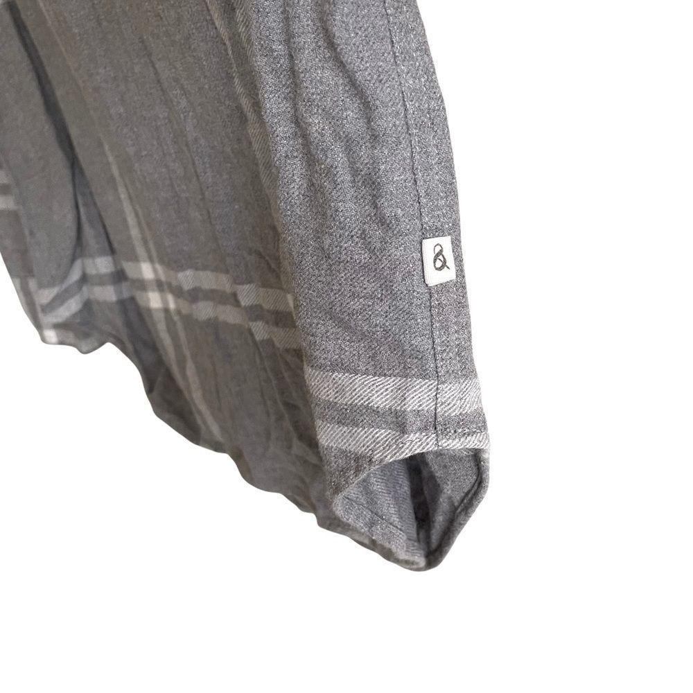 Anthropologie Gray & White Plaid Relaxed Button-Down - Picture 4 of 8